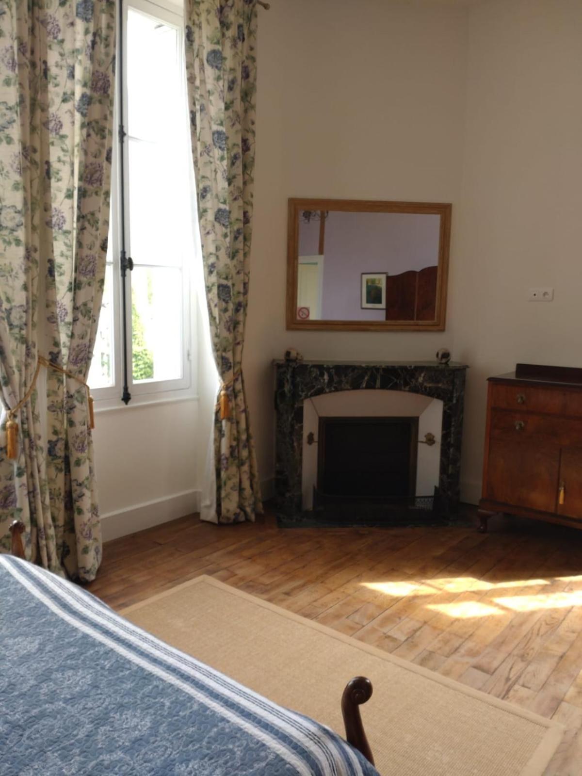 La Brasserie Chambre D'Hotes De Delphine Saulge Ngoại thất bức ảnh